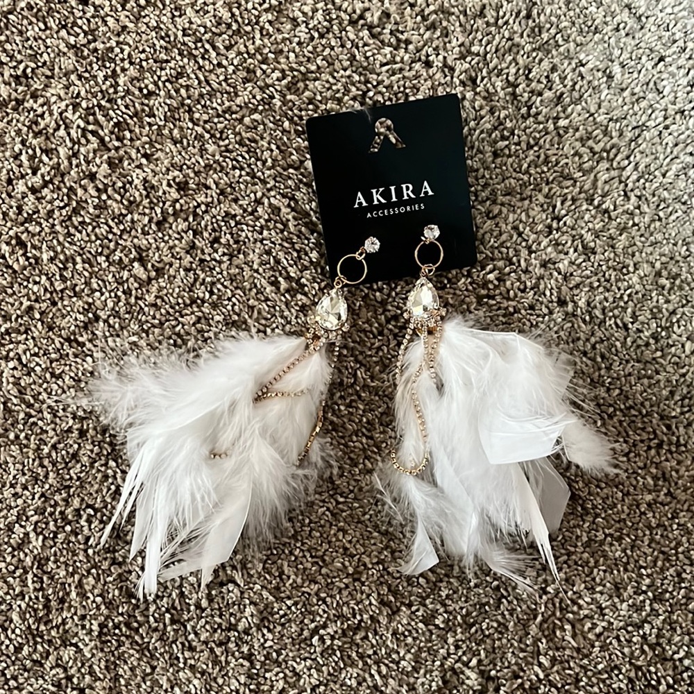 White feather earrings